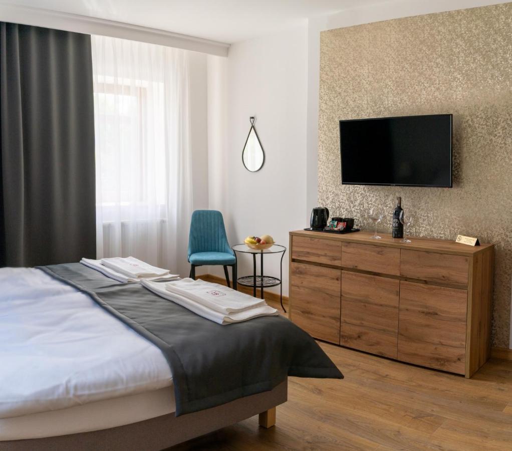 Apartamenty, Boutique Rooms Villa 82, Miejsce Prkingowe Gorzow Wielkopolski Dış mekan fotoğraf